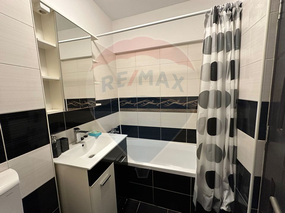 Garsoniera de inchiriat in Titan