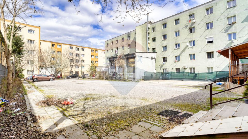 Land and multifunctional building, Civic Center, Brasov