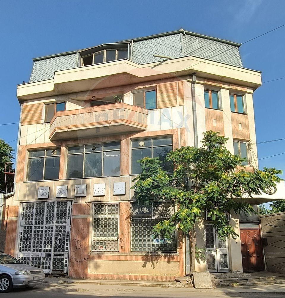 690.1sq.m Commercial Space for sale, Central area