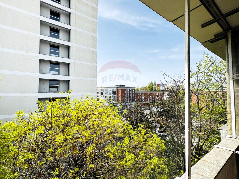 4 room Apartment for sale, Central area