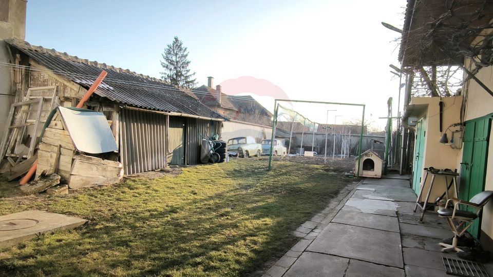 Casă cu istorie în inima Dumbrăveniului – 15 min. de Sighisoara!