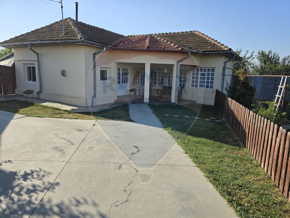 4 room House / Villa for sale, Central area