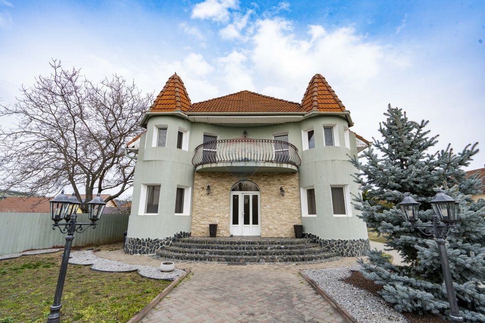 5 room House / Villa for sale, Oncea area