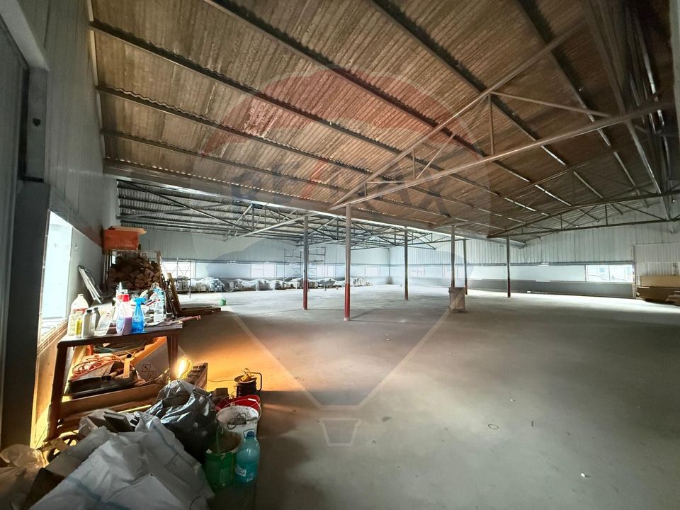 Hală industrială cu birouri si teren Gura Humorului