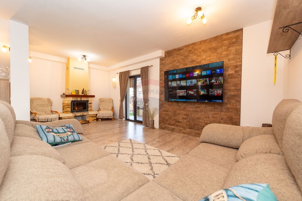 Comision 0%! | Proprietate cu terasa, semineu | 400 mp teren, Izvor!