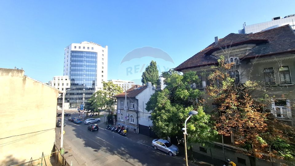 Apartament 4 camere, ultracentral, la 4 minute de Piața Victoriei