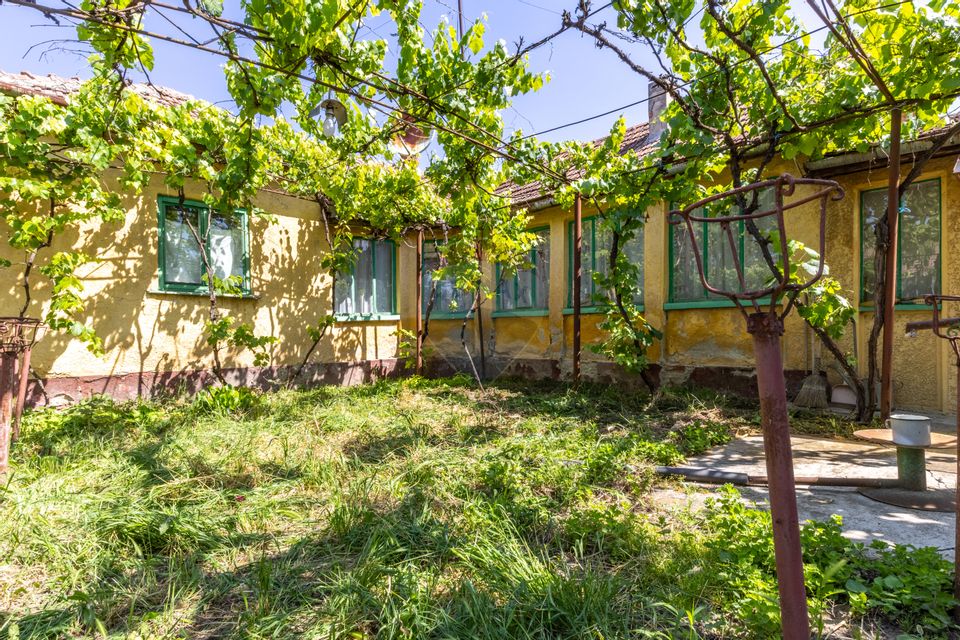 Casă de vânzare, în localitatea Turnu, fara comision