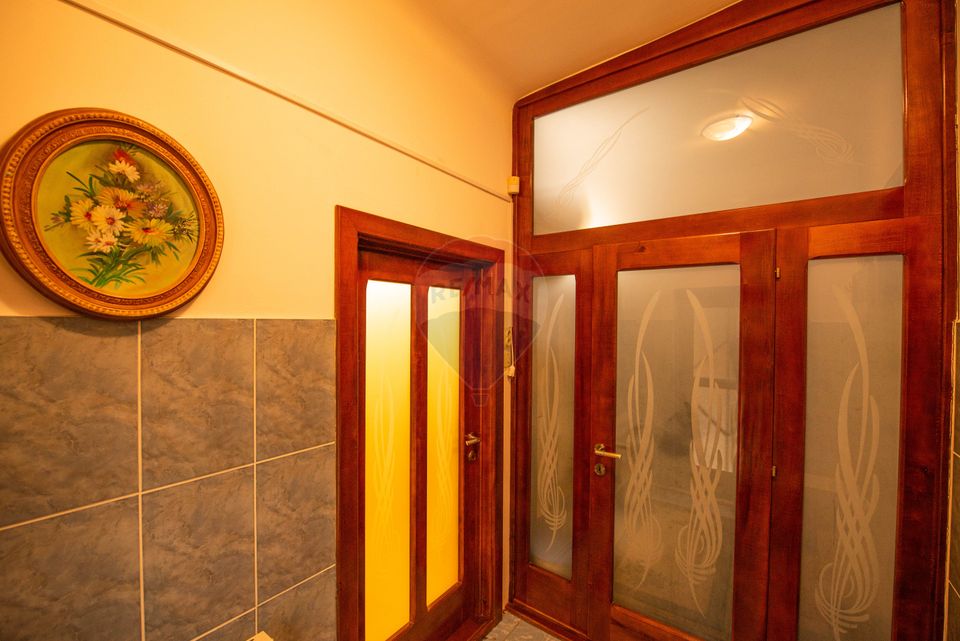 Casa de vanzare 240 mp utili , 6 camere,  teren 1000 mp, Calarasi