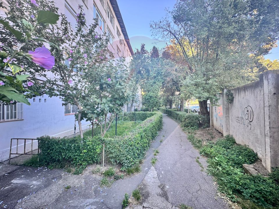 Apartament cu 2 camere de vanzare-PIATA SUD