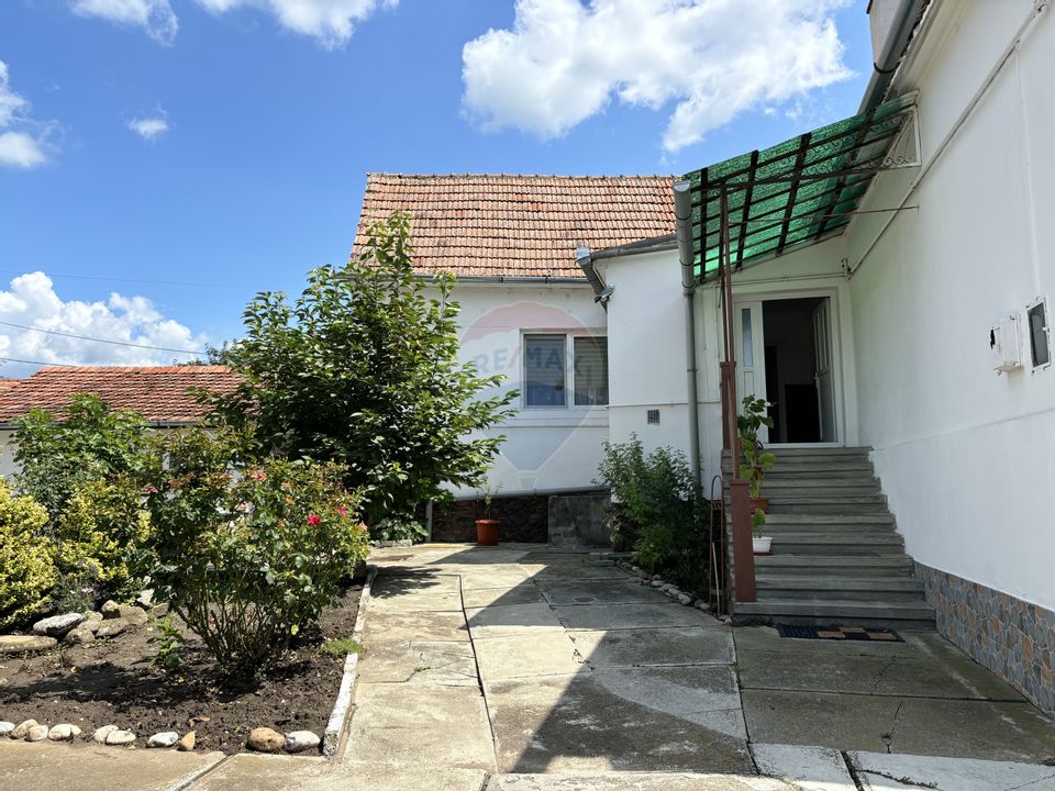 Casa cu gradina in Slimnic