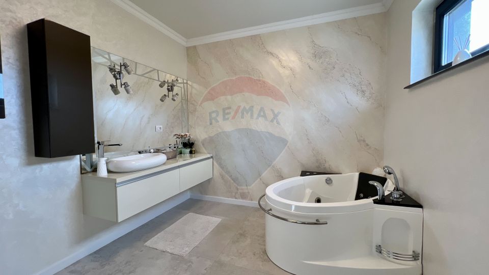 Casă de vânzare 300mp, Șendreni I Galati– liniște și rafinament