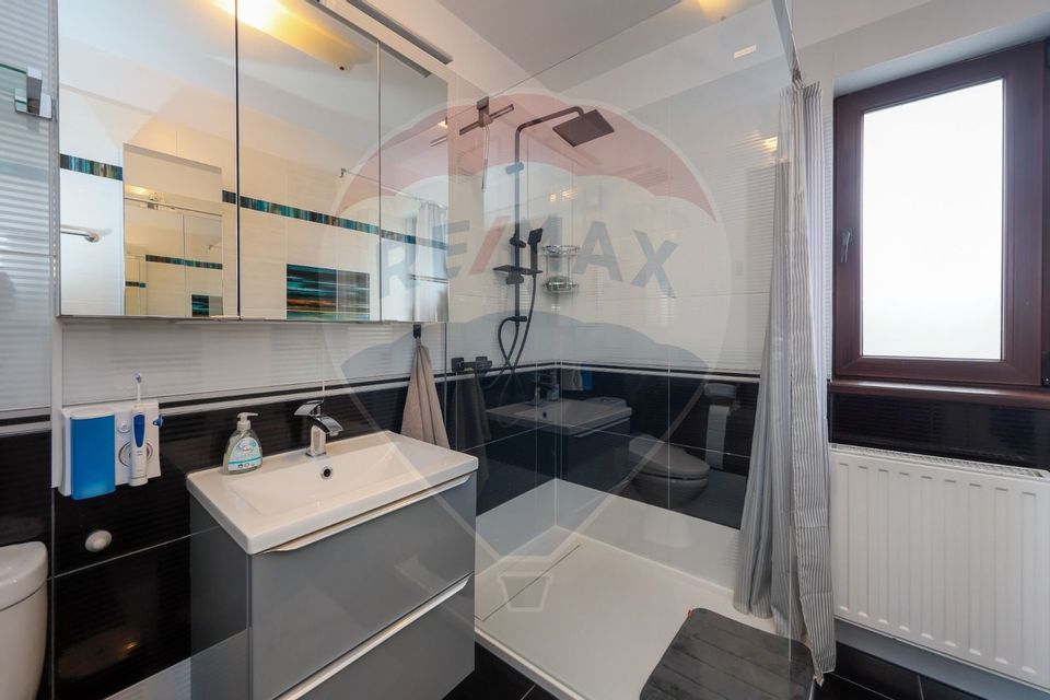 5 room House / Villa for sale