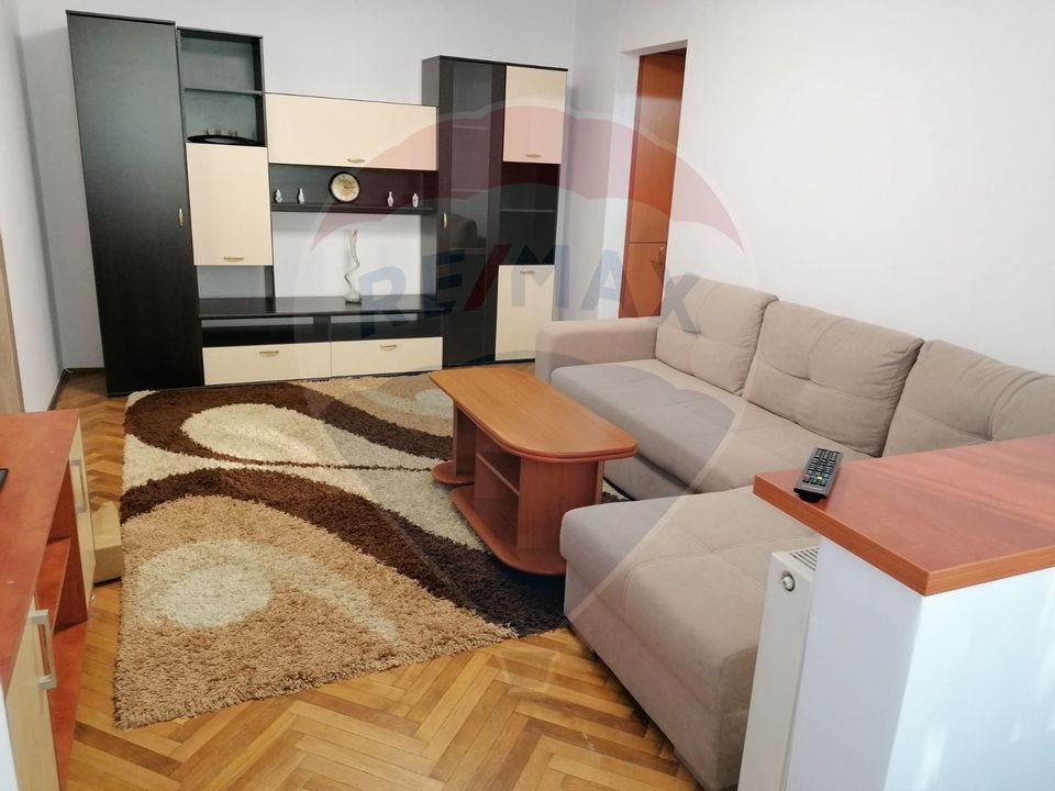 Apartament cu 3 camere de inchiriat in Manastur