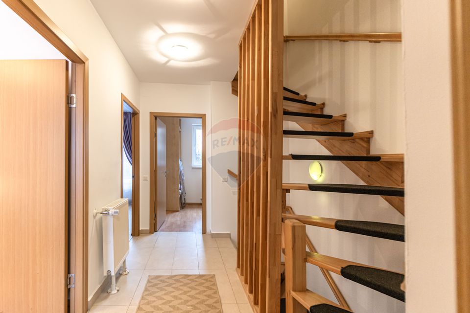 Apartament cu 6 camere de închiriat în zona Nouă – spațiu generos