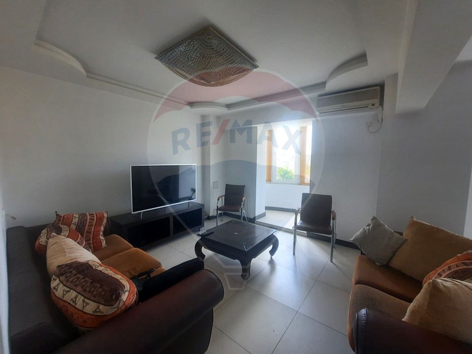 For rent 2 room apartment, Unirii Square, spacious, bright