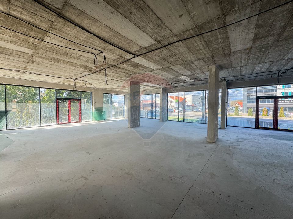 Clădire nouă de vânzare în Sânnicoară - poziție excelentă