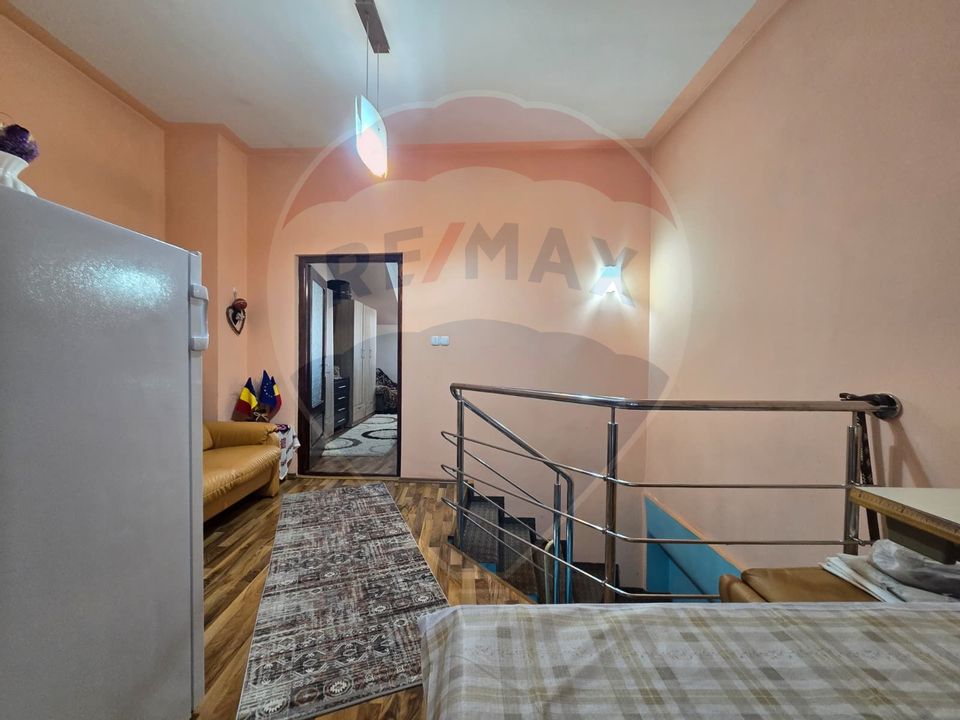 Apartament cu 2 camere de vânzare în zona Parcul Feroviarilor