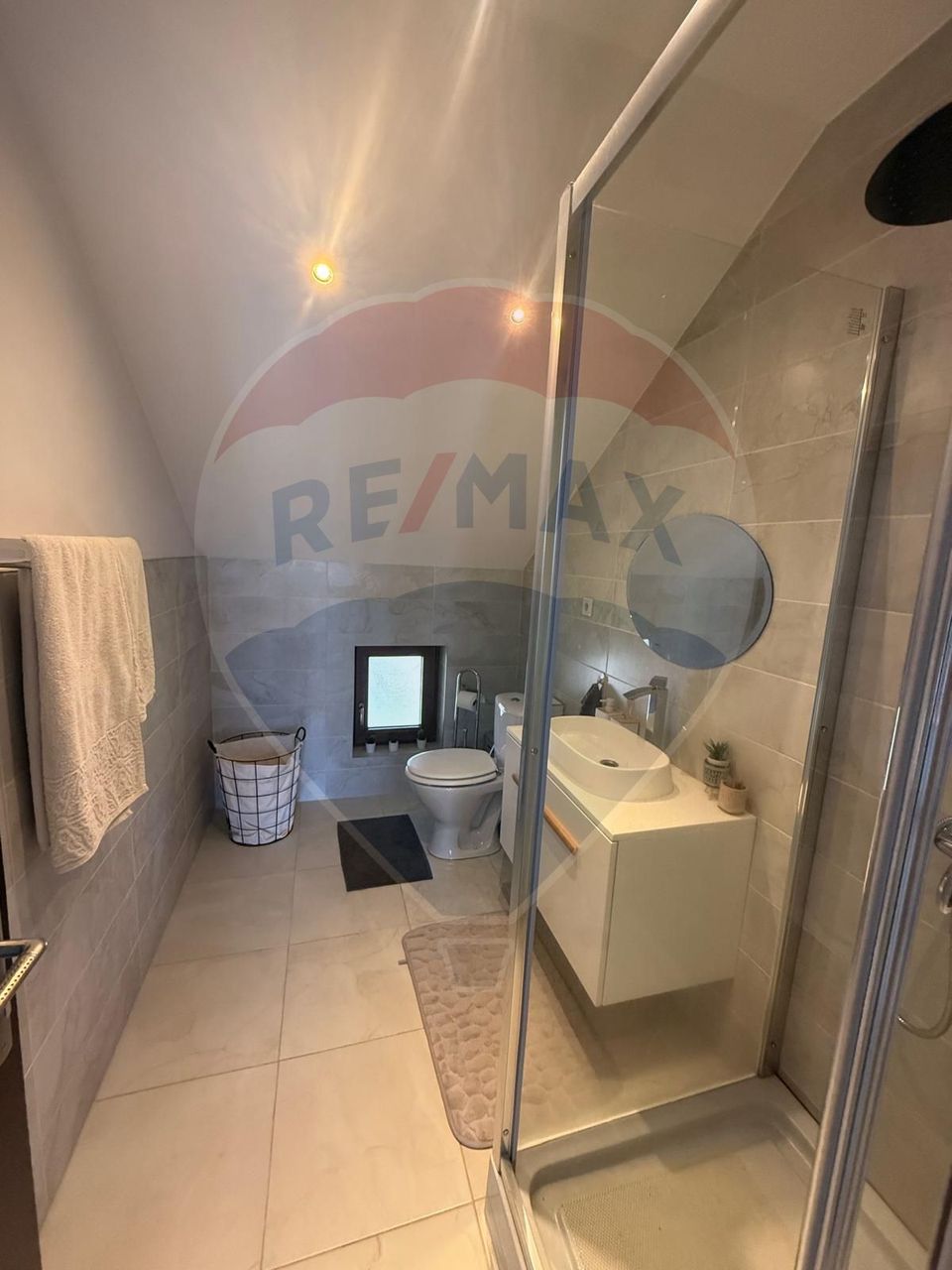 CASA DE VIS DE VANZARE IN COLTIREA