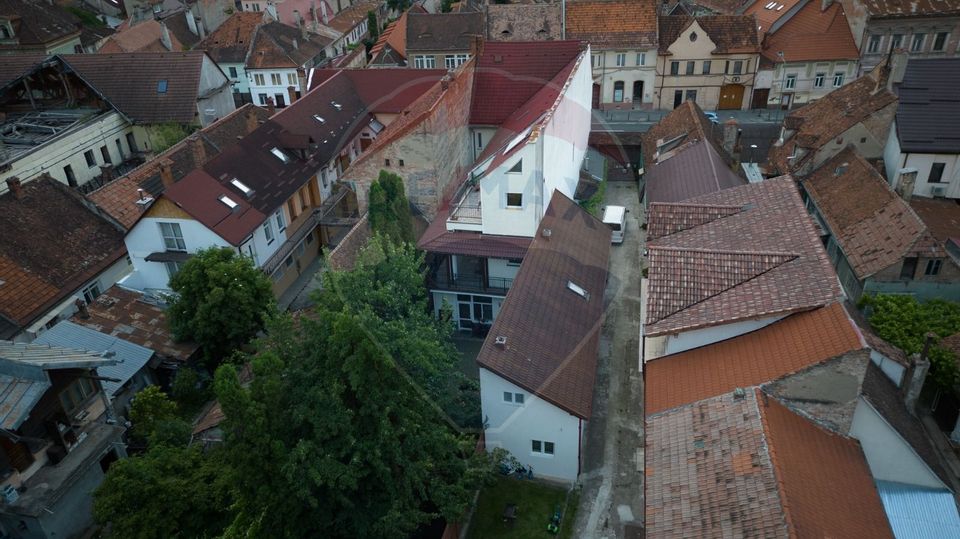 Casa P+1E+M, 3 camere, zona de interes, Centrul Istoric!