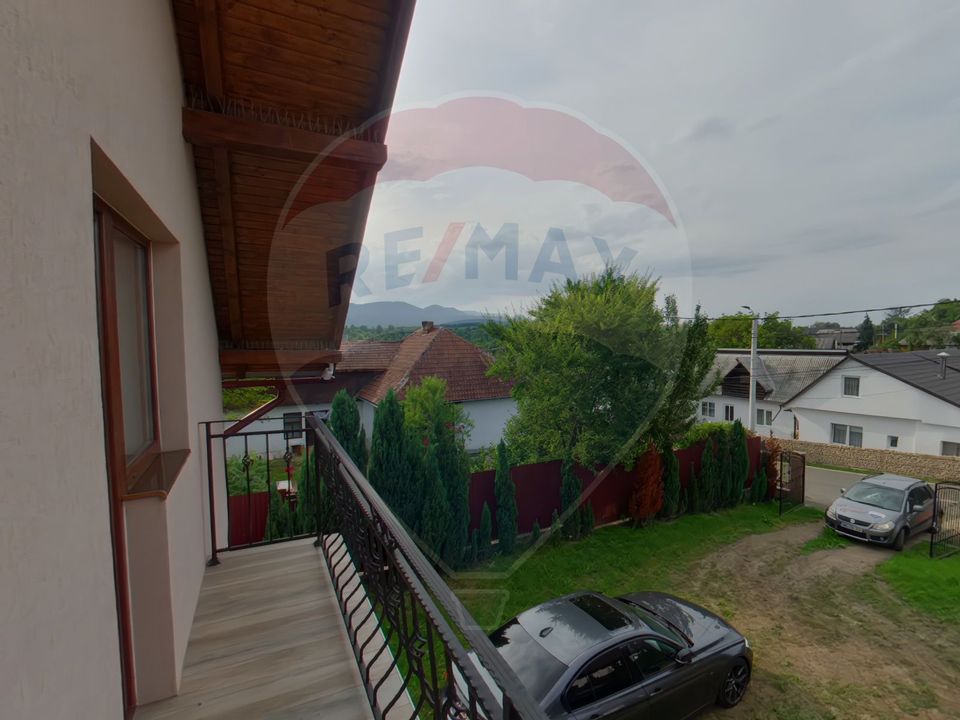 5 room House / Villa for sale