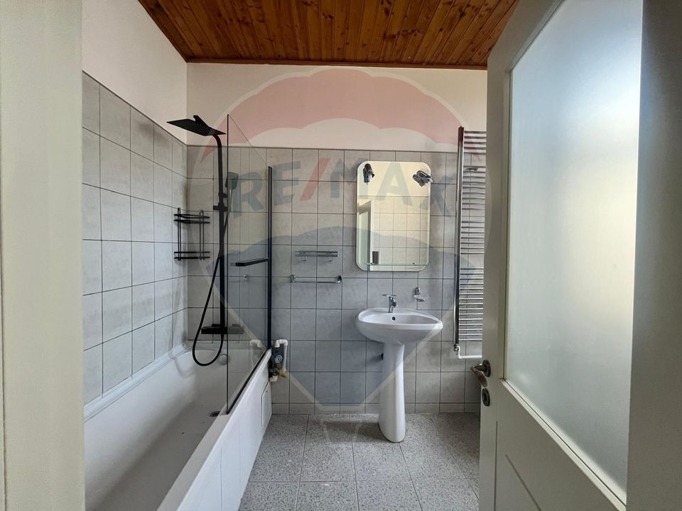 Inchiriere apartament cu 6 camere decomandat/circular-Cismigiu