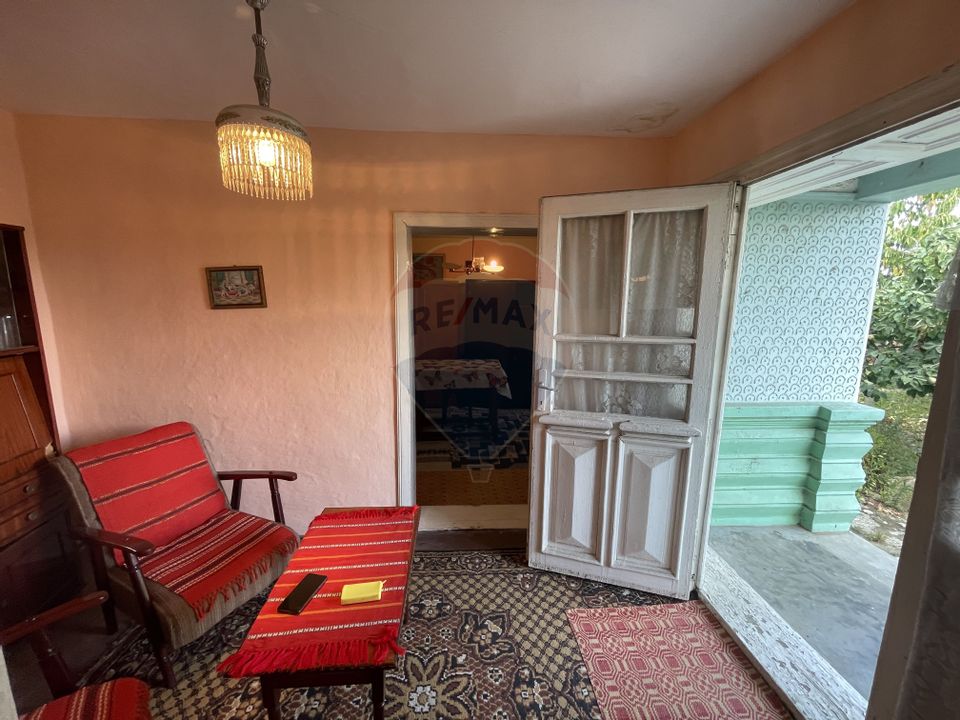 Casă cu teren Haret