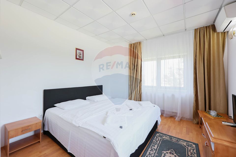 16 room Hotel / Pension for sale, Exterior Vest area