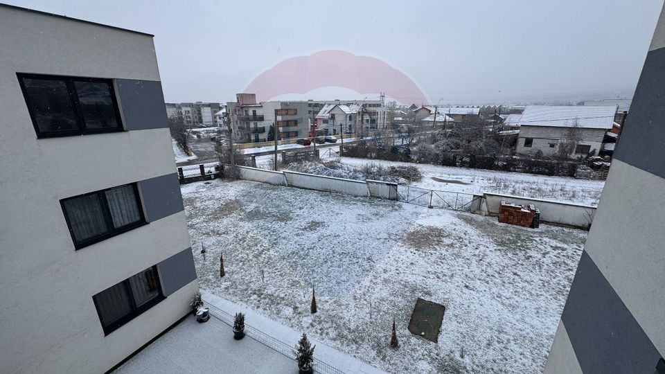 3 room Apartment for sale, Valea Borcutului area