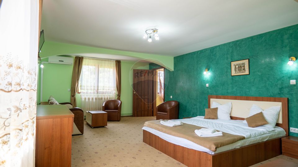 Oferta - vanzare pensiune 10 camere si casa de vacanta, Slanic Prahova