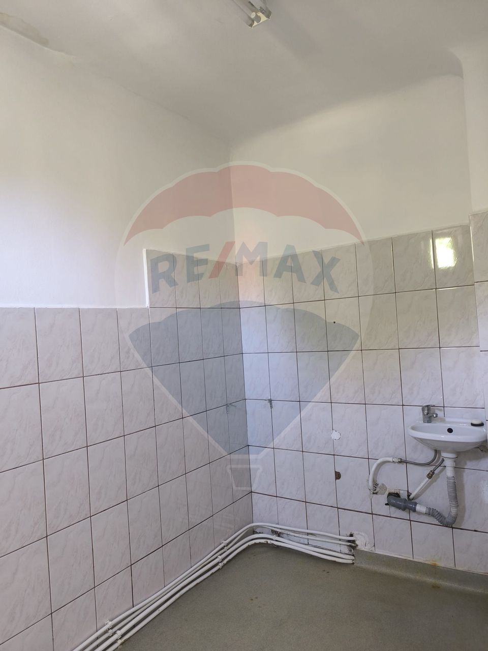 Casă cu 2 camere de închiriat în Gheorgheni