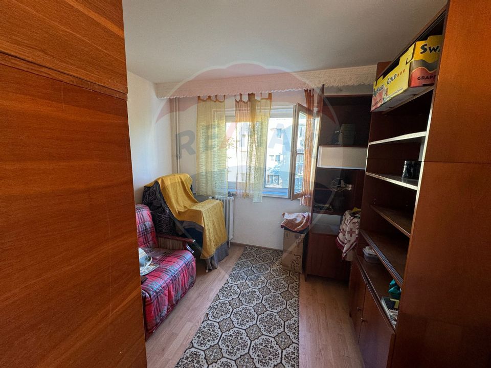 Apartament cu 2 camere de vânzare în zona Alecu Russo