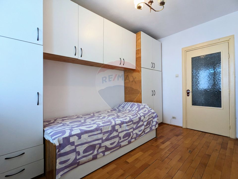 Apartament cu 3 camere de închiriat în zona Alexandru Obregia