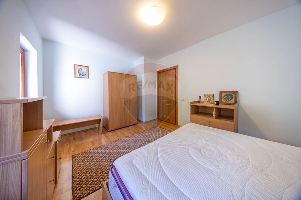 Vilă Moieciu, 375 mp util + teren 2.992 mp, View - Comision 0