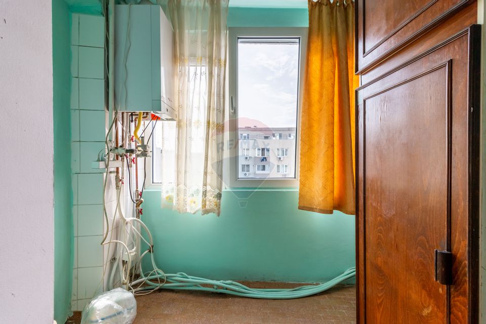 Apartament cu 3 camere de vânzare în zona Titan