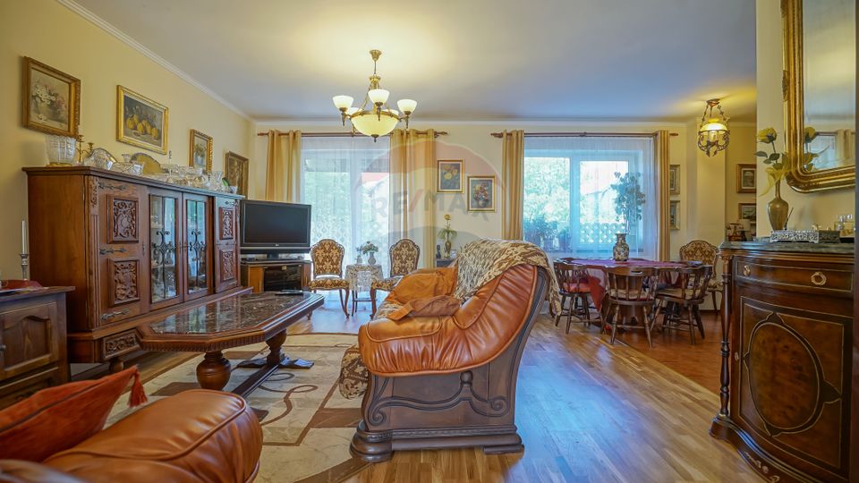 Casa/vila de vanzare, zona unica, Bronzului, cartier Tractorul, Brasov