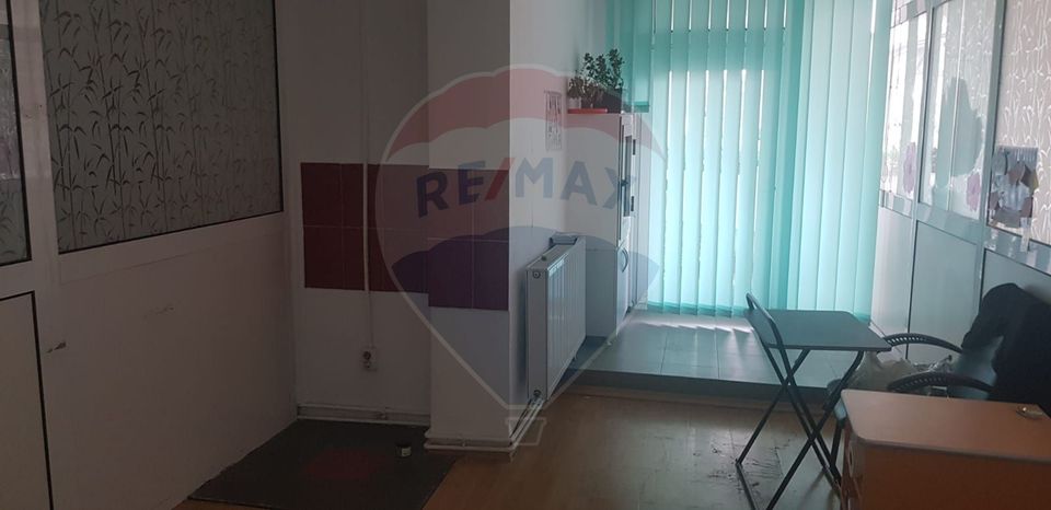 Spatiu comercial de inchiriat - Baia Mare, zona RFN , 340mp