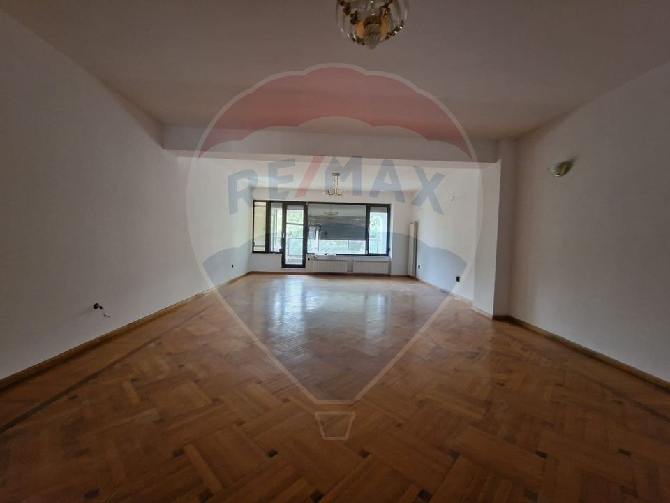 For Sale! Villa 6 rooms - Zorileanu