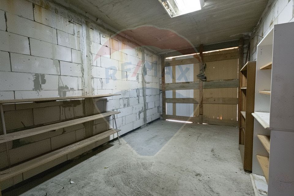 Casă / Vilă cu 6 camere de vânzare în zona Sagului