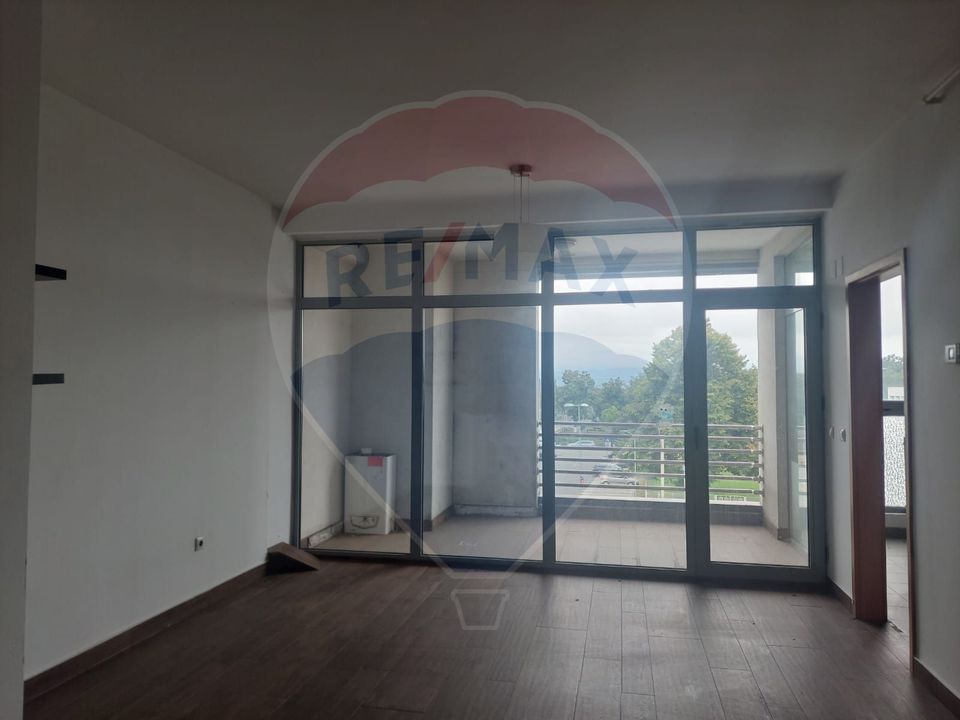 Spatiu birouri de închiriat zona Alexandru cel Bun Complex Supernova