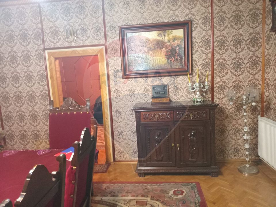 Vila  deosebita de vânzare în zona Ultracentral (EROUL NECUNOSCUT!!)