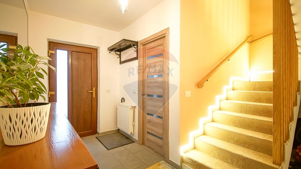 COMISION 0% | Casă tip duplex de vânzare | 5 camere | Cartier Izvor |