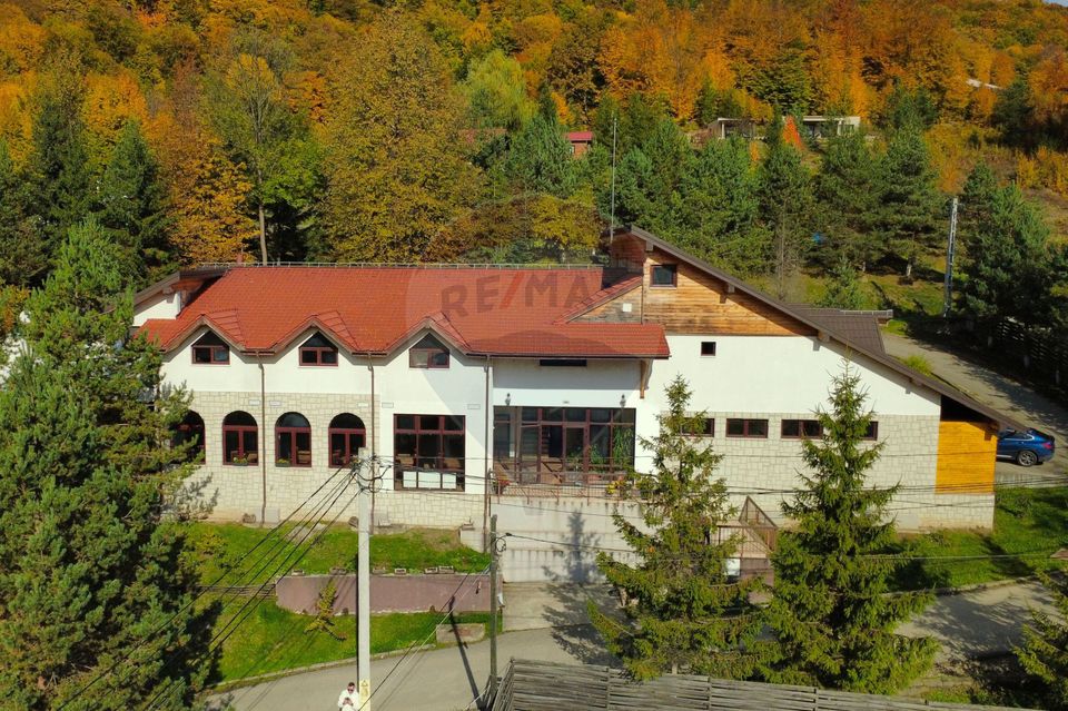 25 room Hotel / Pension for sale, Periferie area