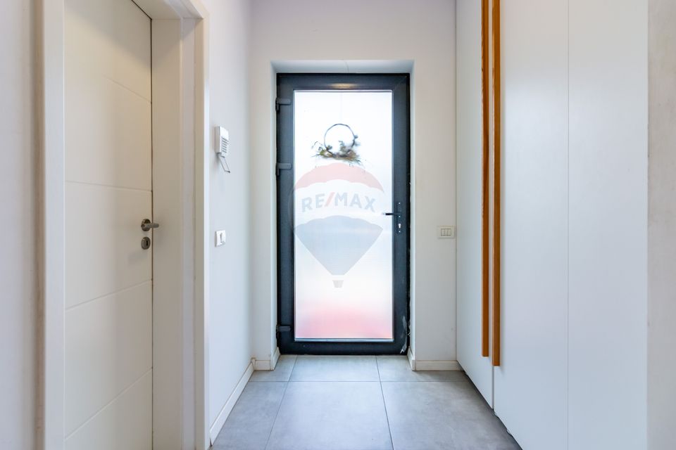 House / Villa with 5 rooms for sale, Laguna Albastra, str. Farms