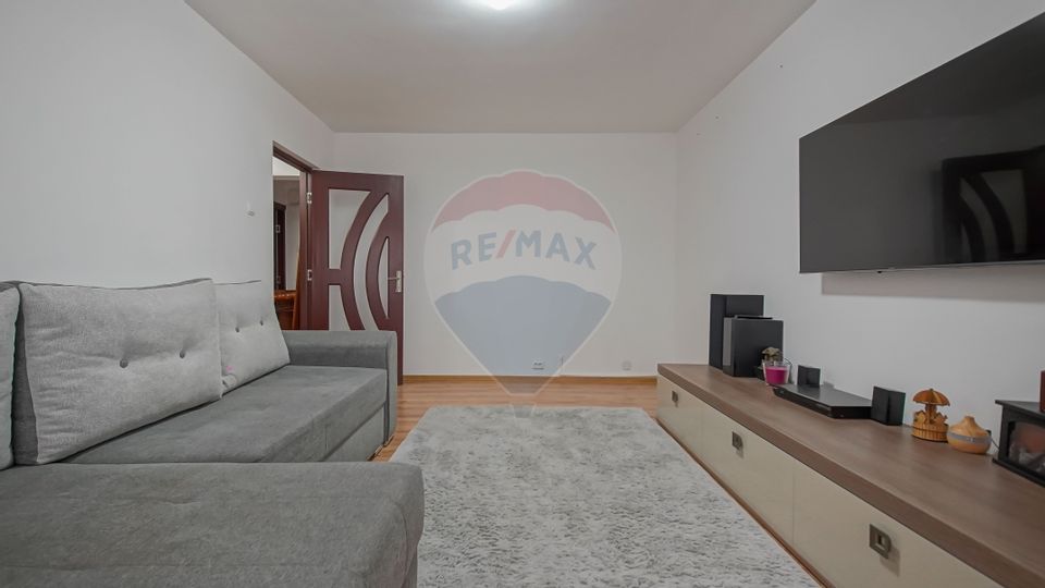 COMISION 0% | Apartament cu 3 camere | Decomandat | Tractorul Cerna |