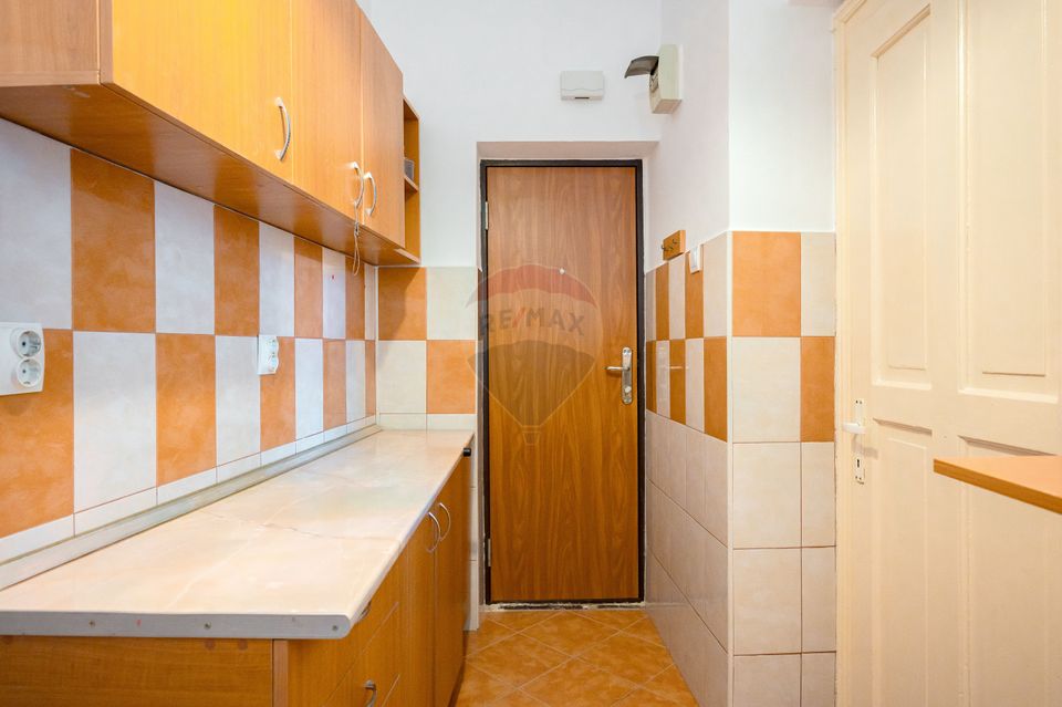 Ocazie! Garsoniera de vânzare pe Muresenilor, etaj 1, Centrul Istoric