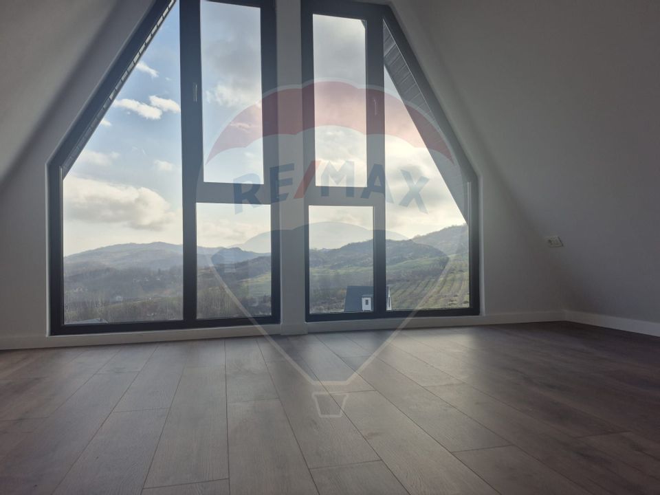 Casa tip A Frame cu 3 camere | Panorama superba | Breaza | Prahova