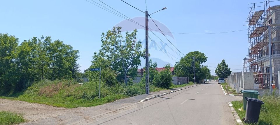 Teren 2,000mp Snagov / Strada Milcov