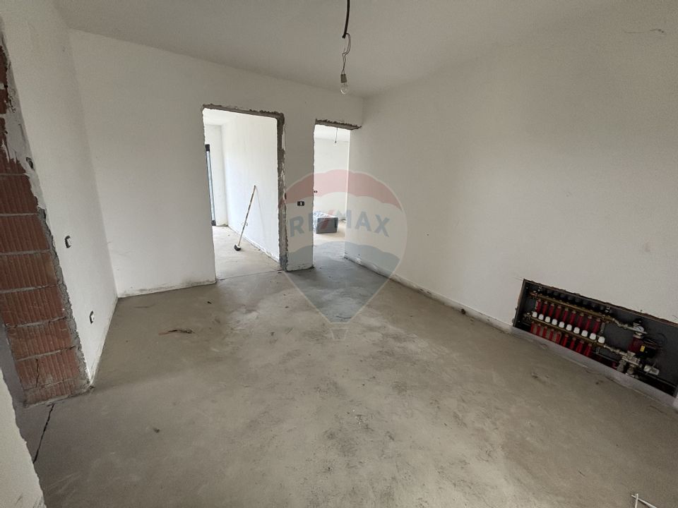 8 room House / Villa for sale