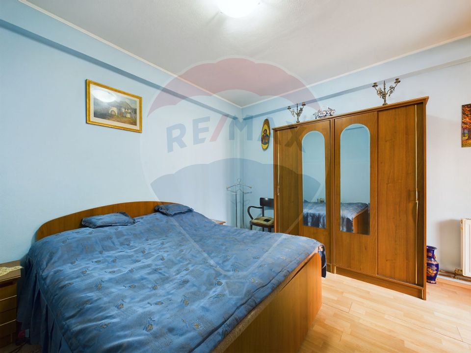 Vila Impresionantă în Sinaia | Eleganță și Confort în Inima Munților
