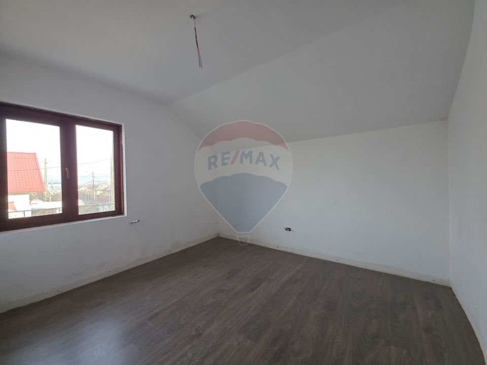 6 room House / Villa for sale, Izvoare area